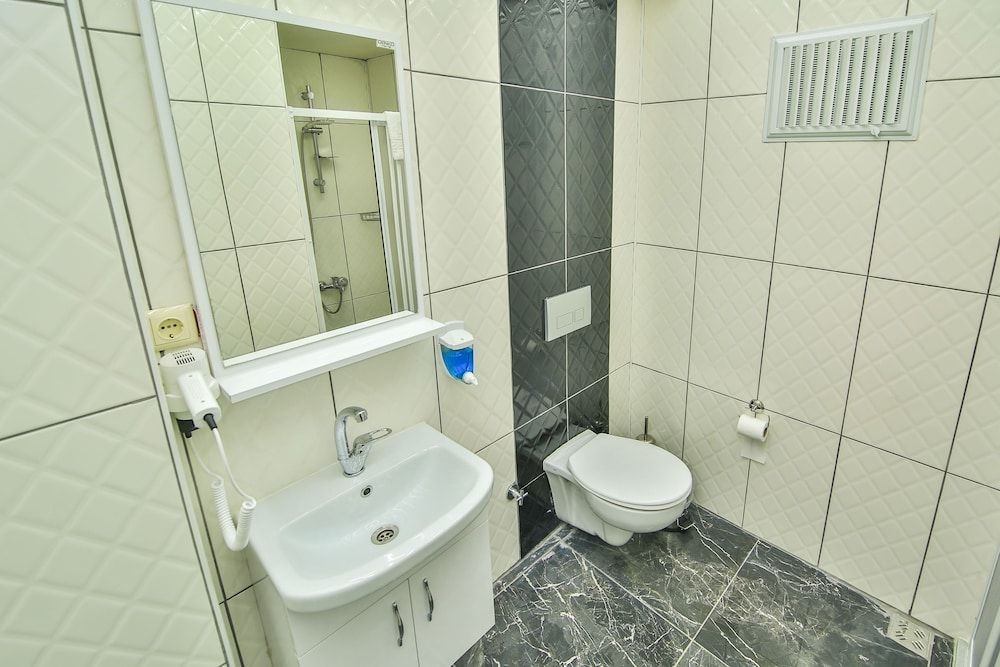 Amasra Ayisigi Pansiyon Comfort Quadruple Room 12