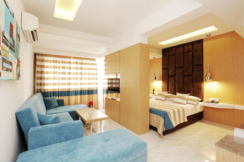Luxury Studio (2 Person)