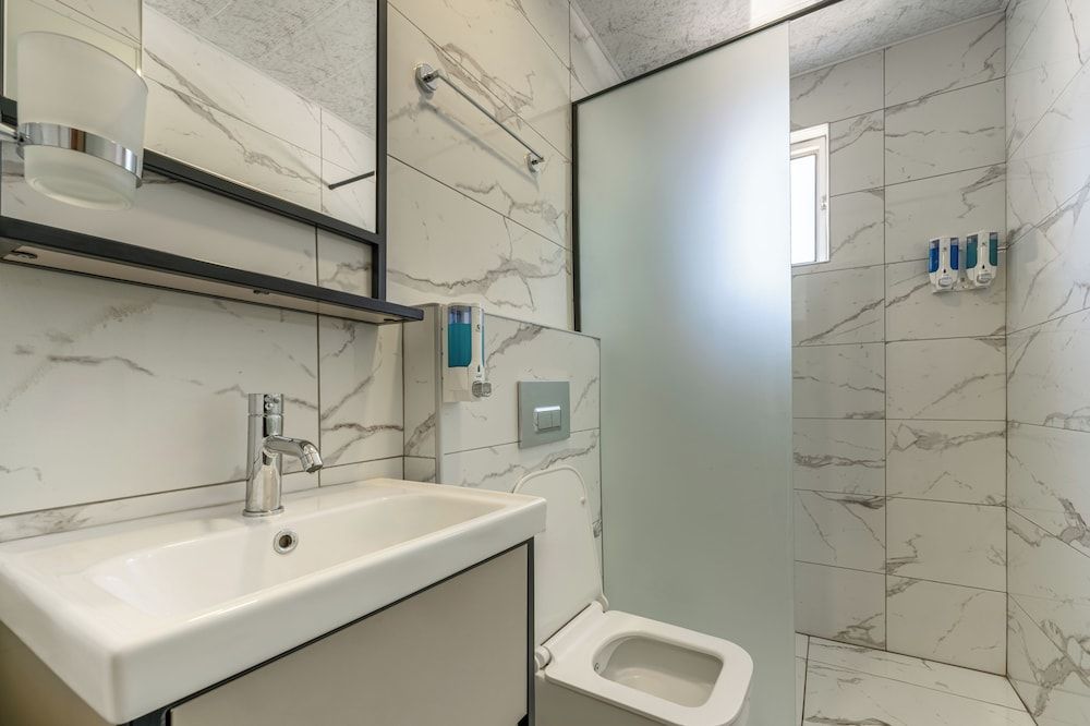 Lemon Hotel Economy Double Room 4