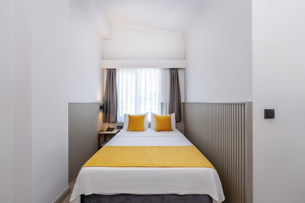 Lemon Hotel Economy Double Room 3