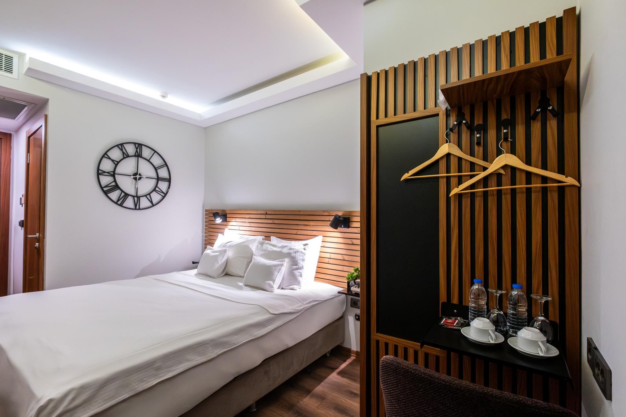 Discovery Hotel Basic Double