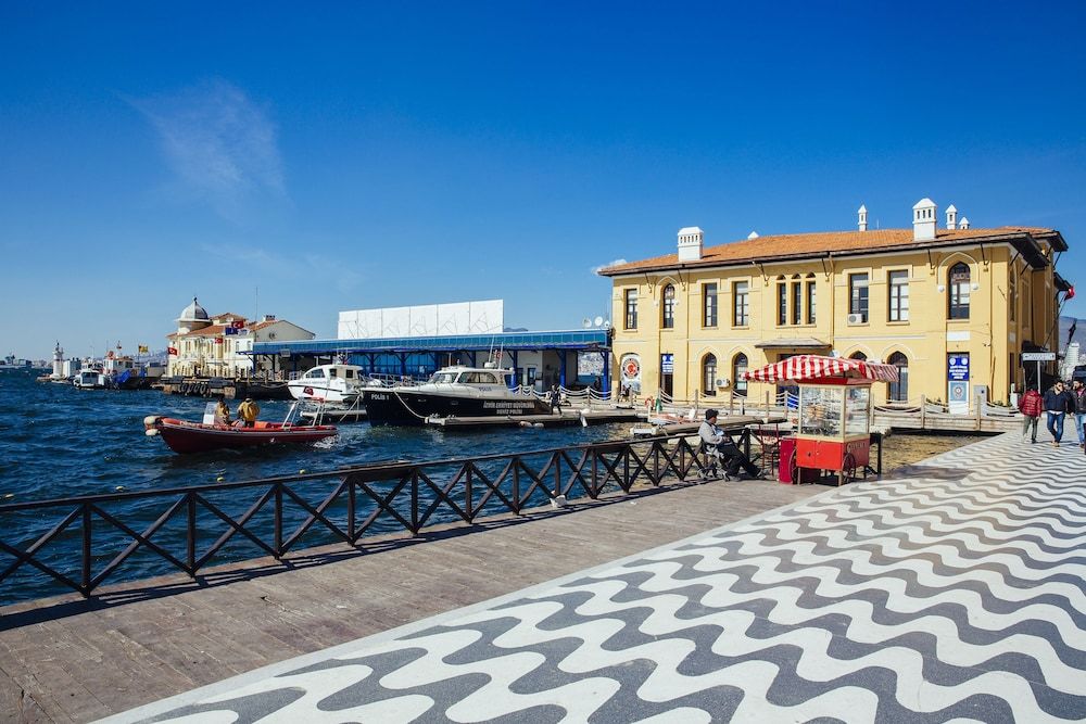 undefined Pasaport Pier Hotel 8