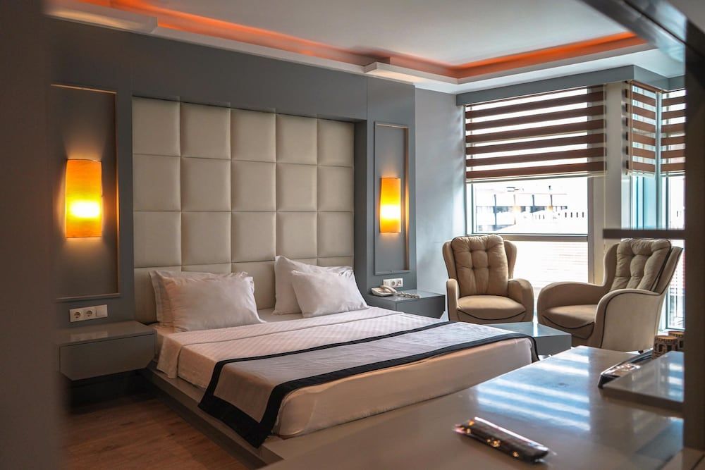 undefined Pasaport Pier Hotel 4