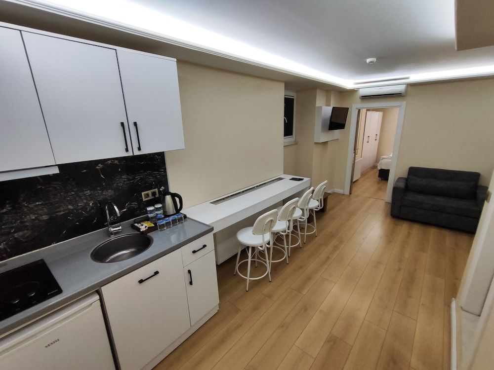 undefined Luce Suite Hotel 2