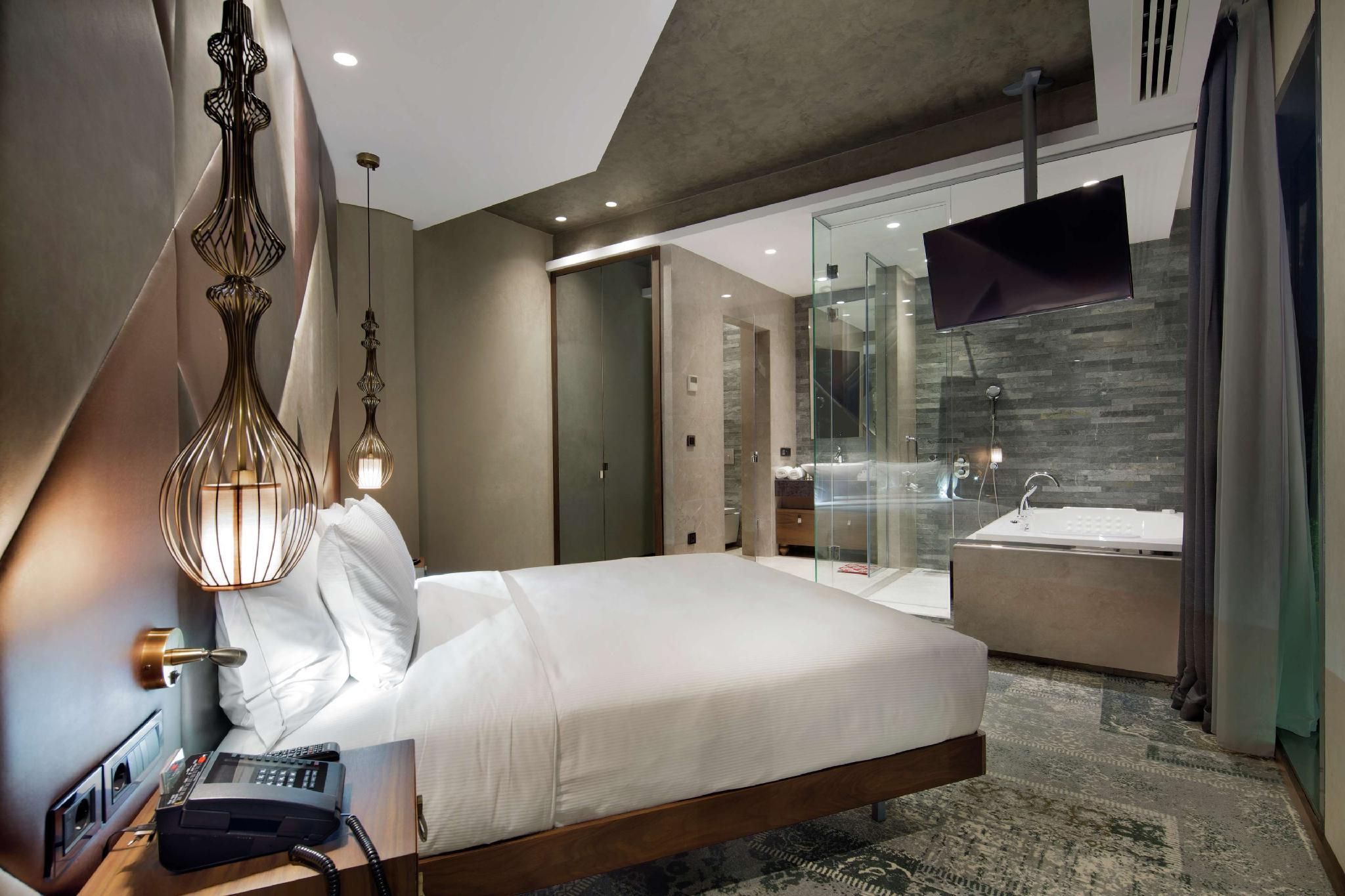 King One Bedroom Suite With Terrace