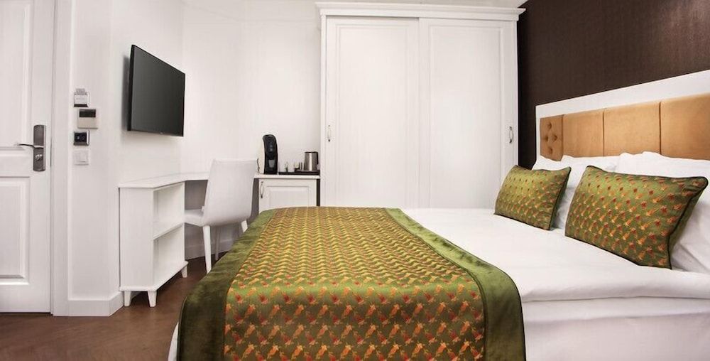 Astan Hotel Galata Standard Double Room 3
