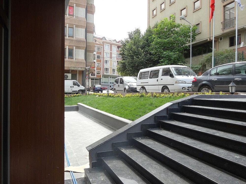 undefined Academia Residence 4