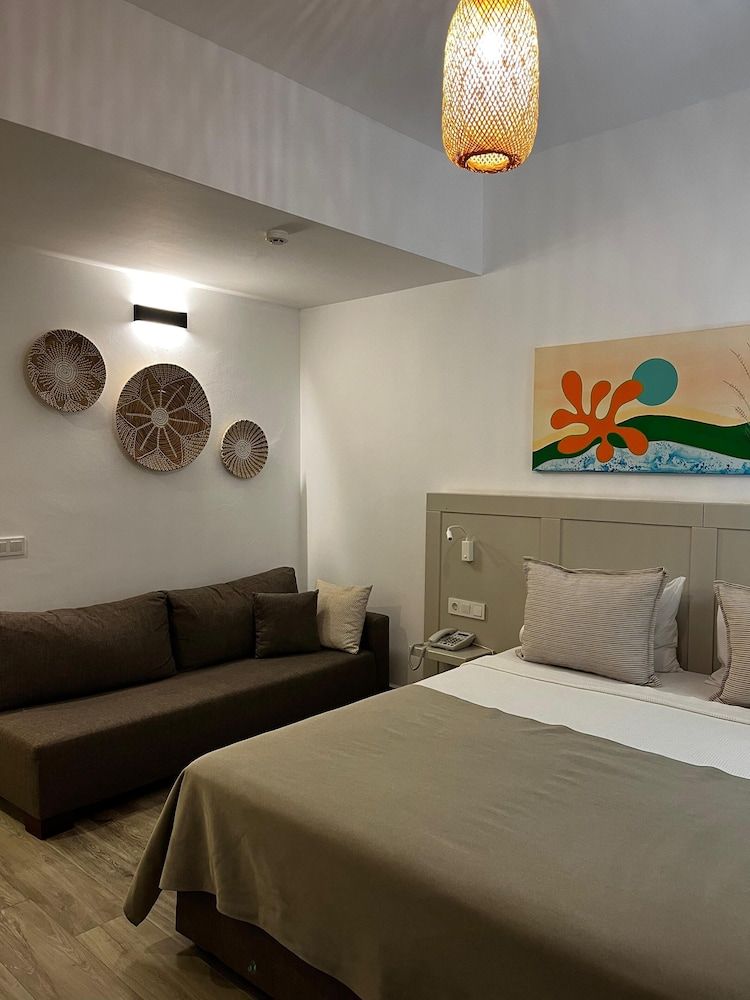 Hotel Gumusluk Standard Double Room 8