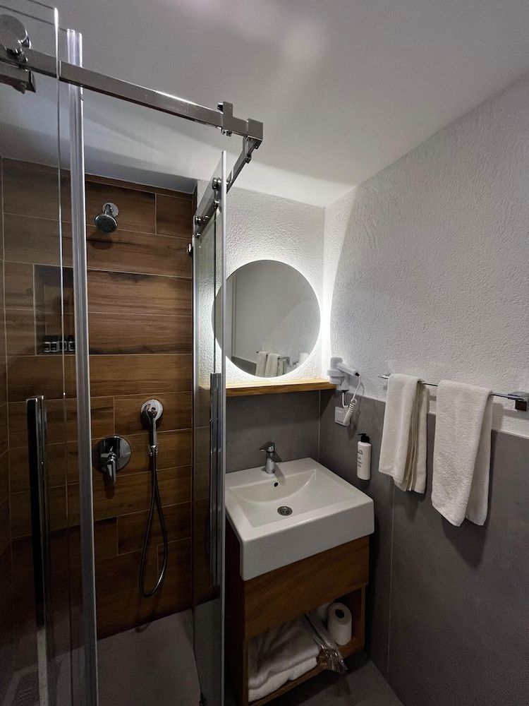 Hotel Gumusluk Standard Double Room 13