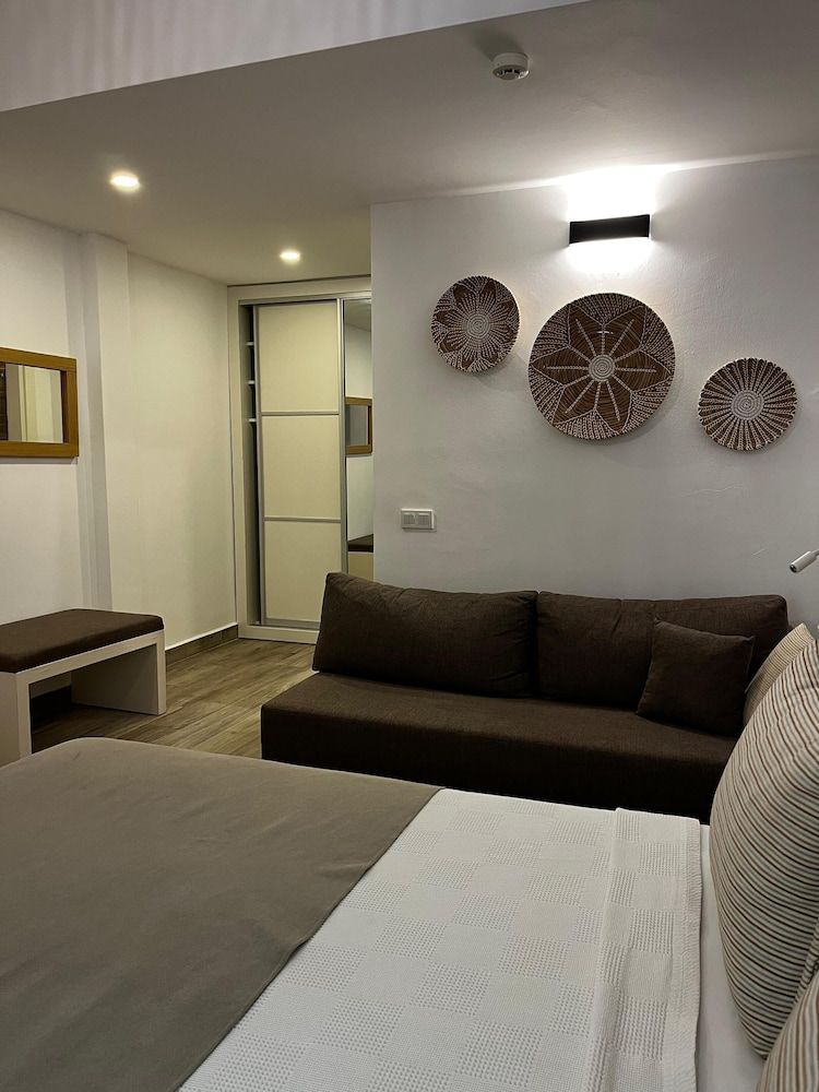 Hotel Gumusluk Standard Double Room 11