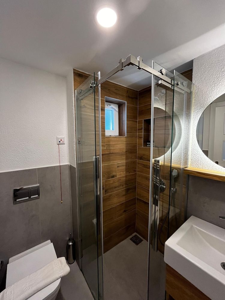 Hotel Gumusluk Standard Double Room 12