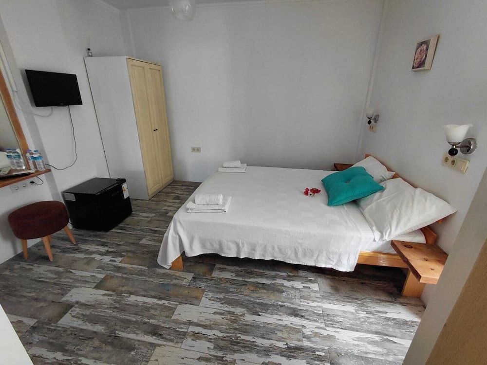 undefined Ionic Hotel 4