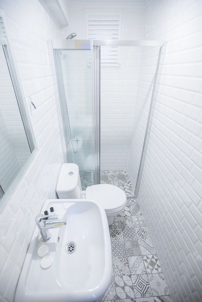 Mansion by Cheers Deluxe Double Room, 1 Bedroom, Sea View, Sea Facing 3