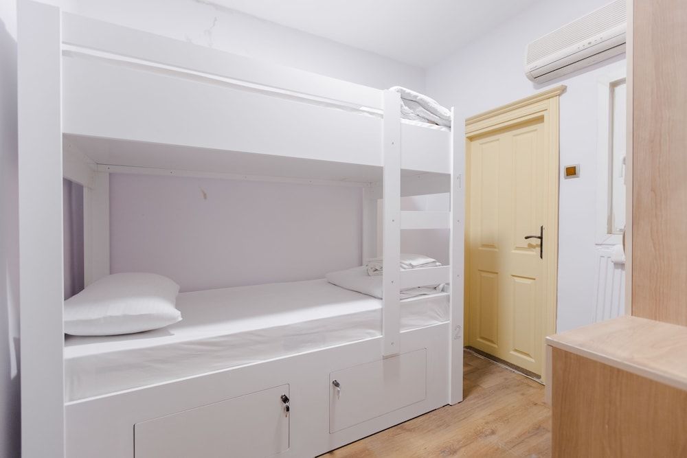 undefined Mansion by Cheers 9