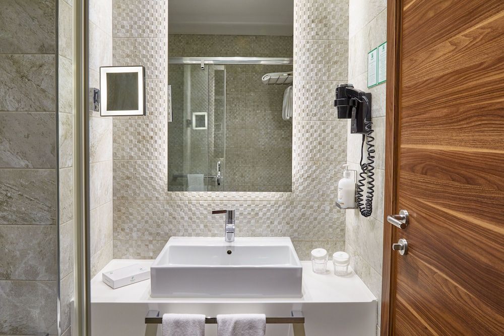 undefined Holiday Inn Istanbul - Kadikoy by IHG 8