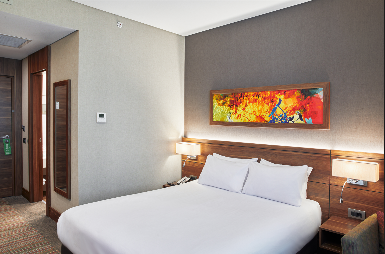 1 King Bed Premium Smoking