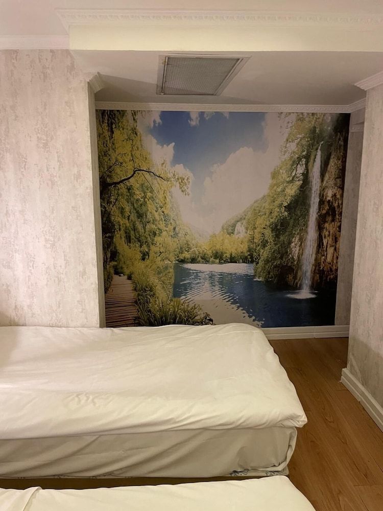 Grand Naki Hotel Economy Room 2