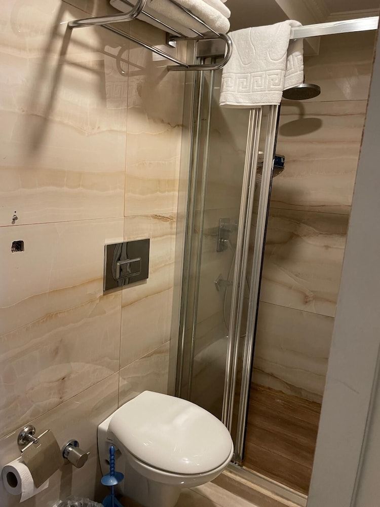 Grand Naki Hotel Economy Room 5