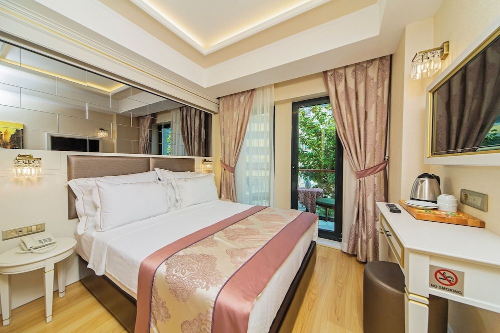 Standard Double or Twin Room, 1 Bedroom, Balcony, City View