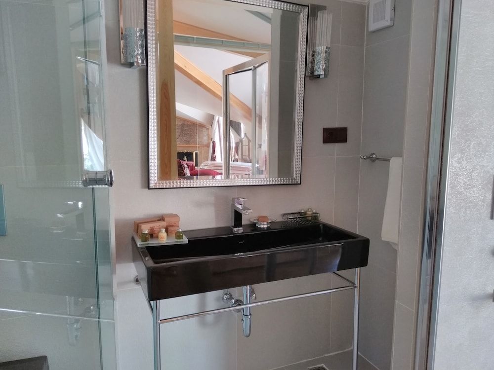 Asiklar Hotel By Sukru Premium Suite 6