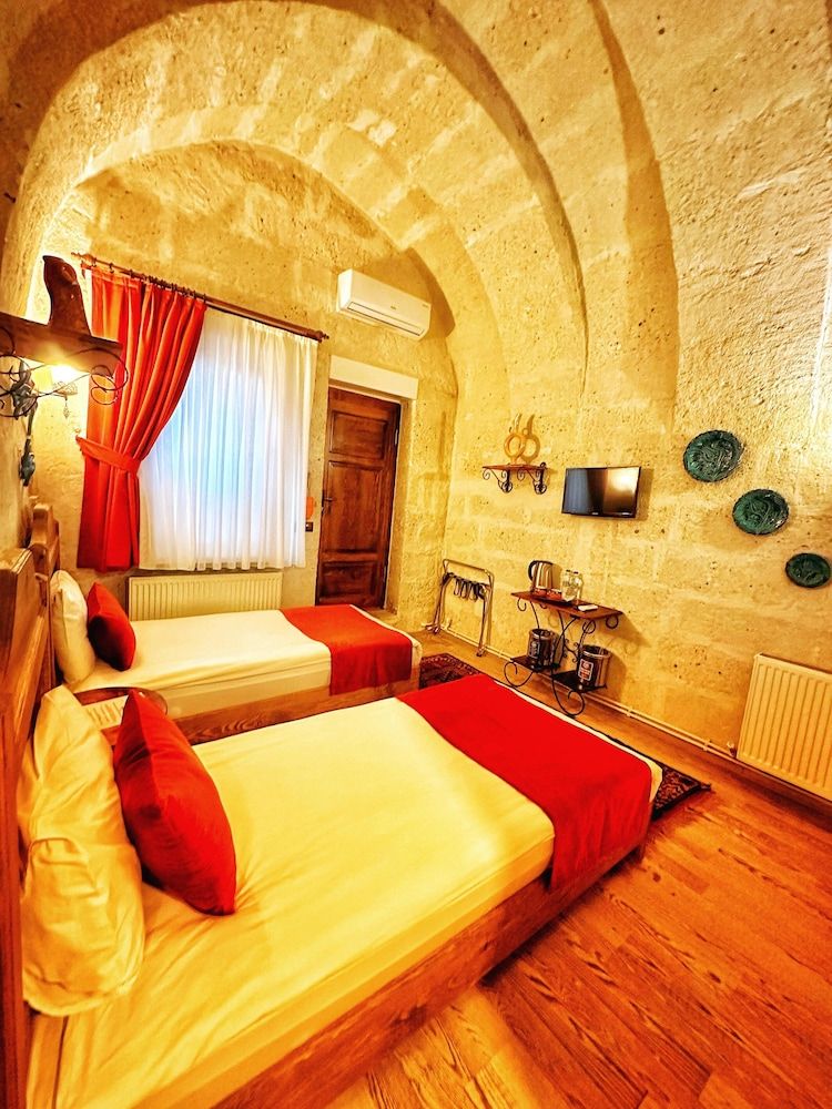 Saklı Cave House Family Suite, Jetted Tub 3