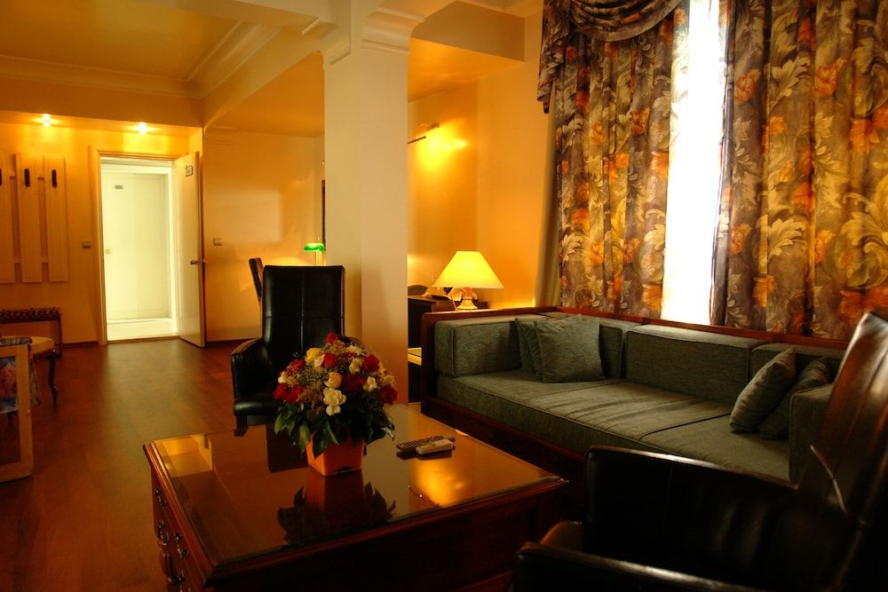 undefined Kismet Hotel