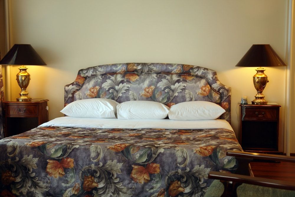 undefined Kismet Hotel 6