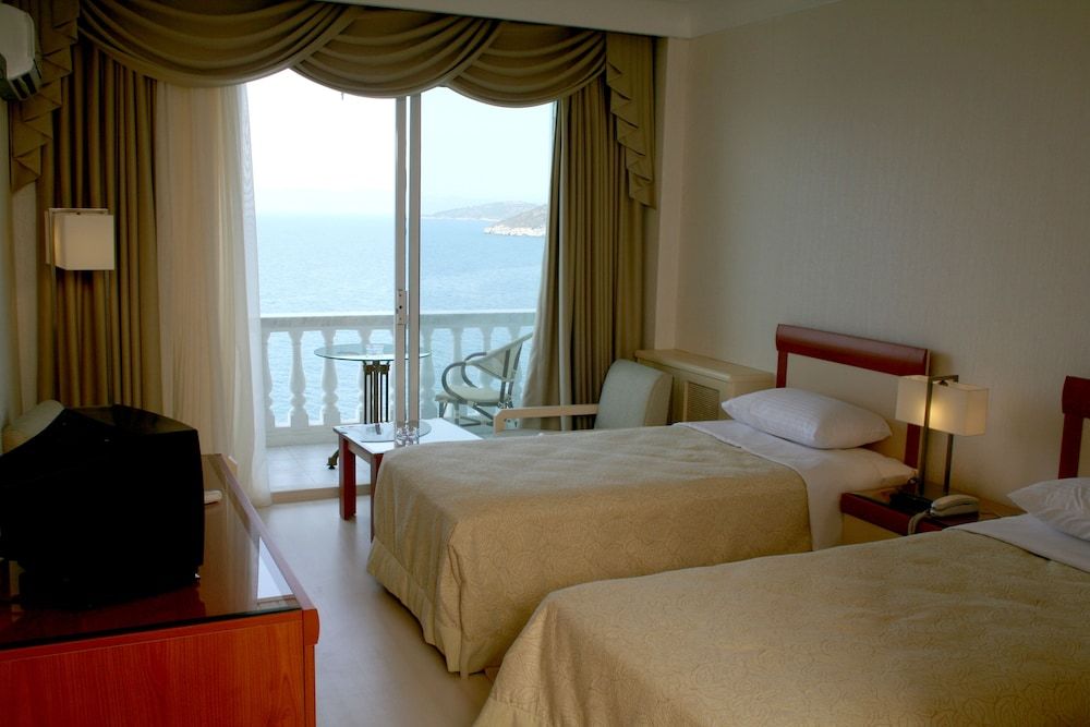 undefined Kismet Hotel 2