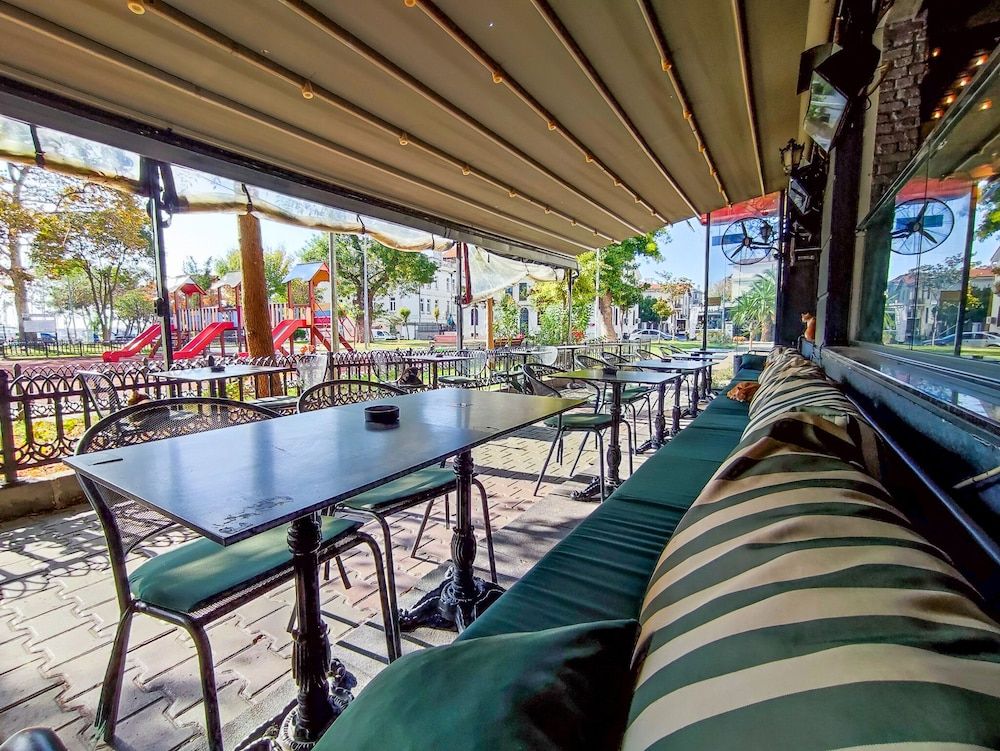 undefined Shah Inn Hotel 7