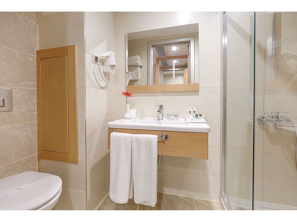 Kordon Hotel Cankaya Comfort Twin Room 3