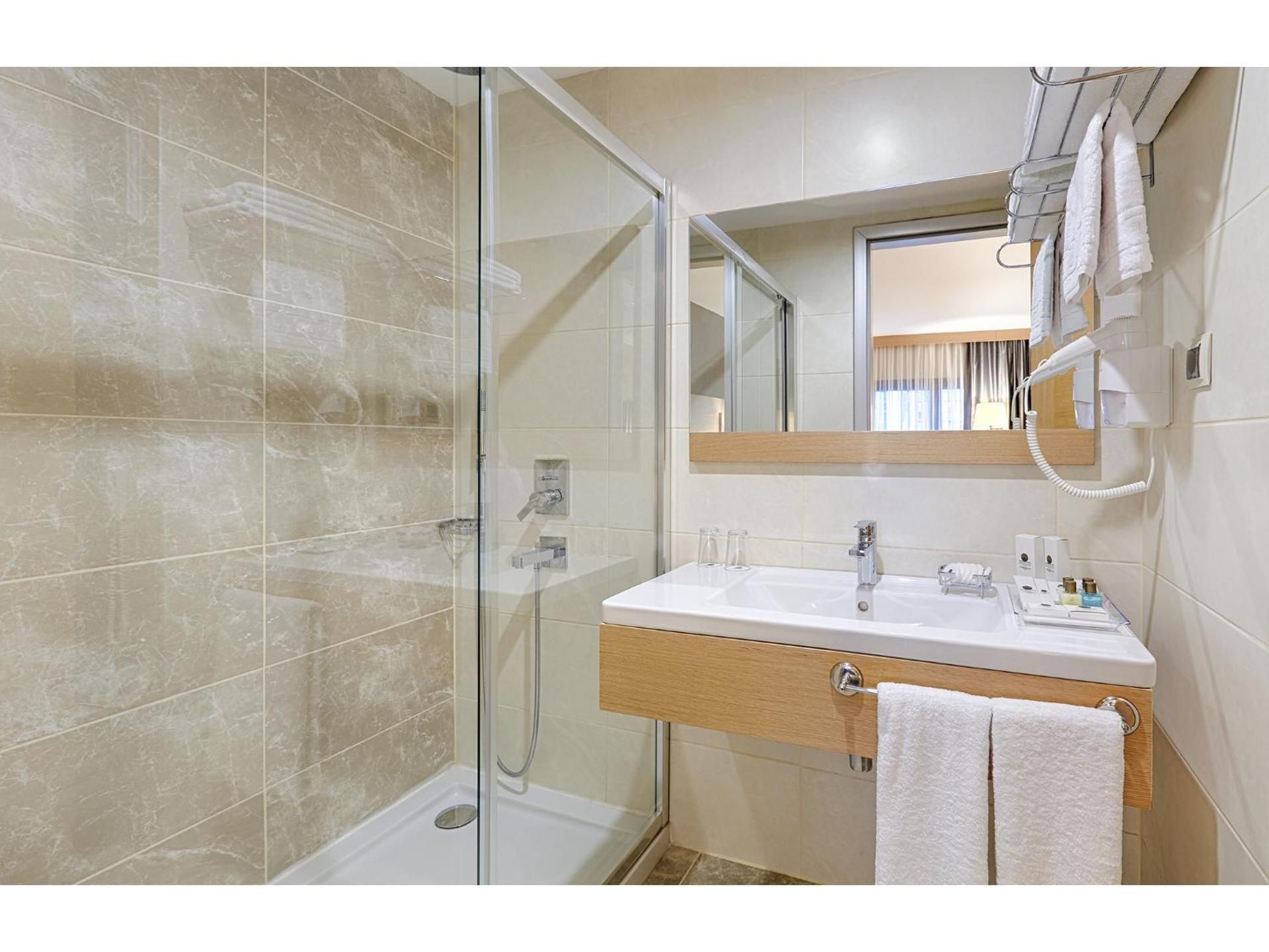 undefined Kordon Hotel Cankaya 4