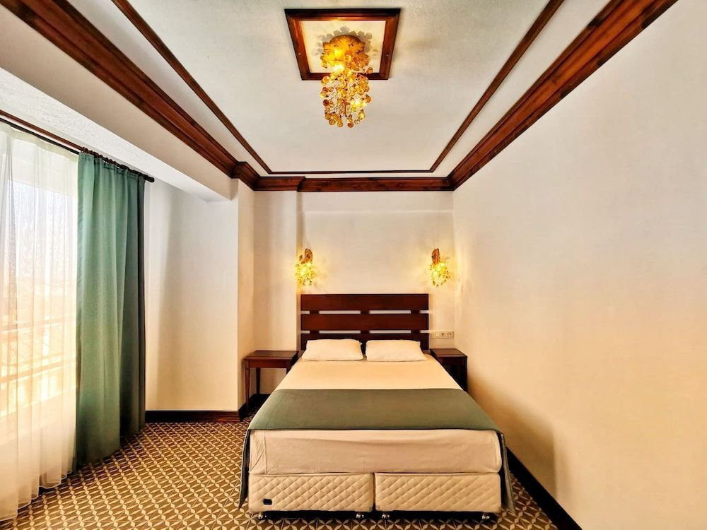 Bozcaada Fahri Hotel Standard Room 5