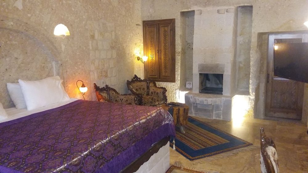 Oread Cave Suites Deluxe Double Room 39