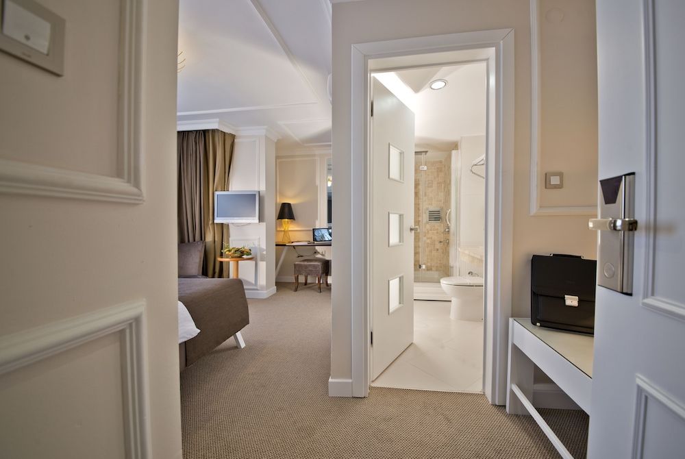 North Point Hotel Standard Double or Twin Room 3