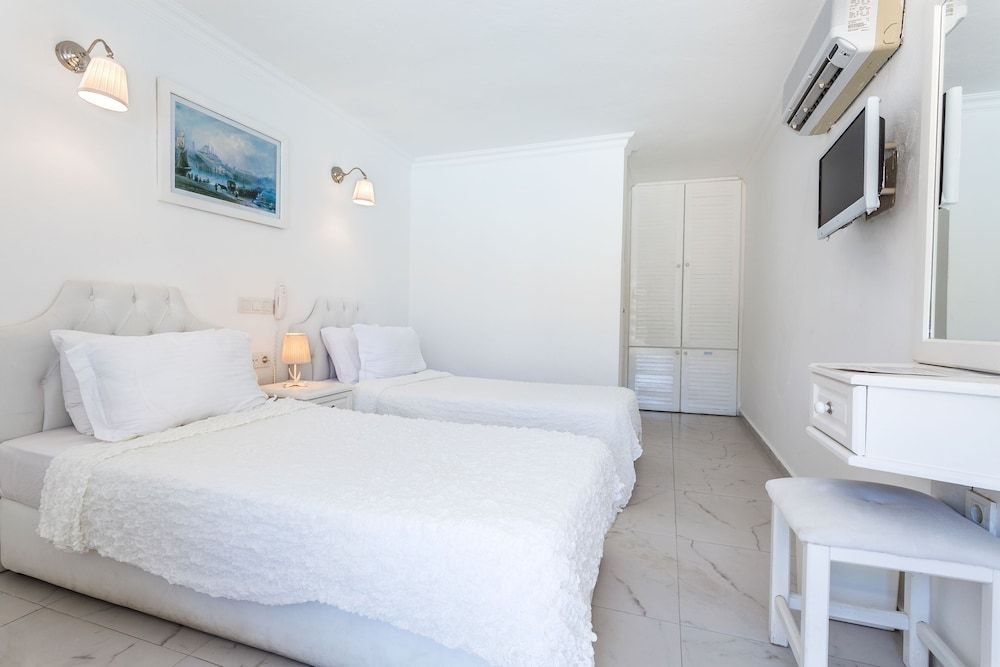 Economy Double or Twin Room
