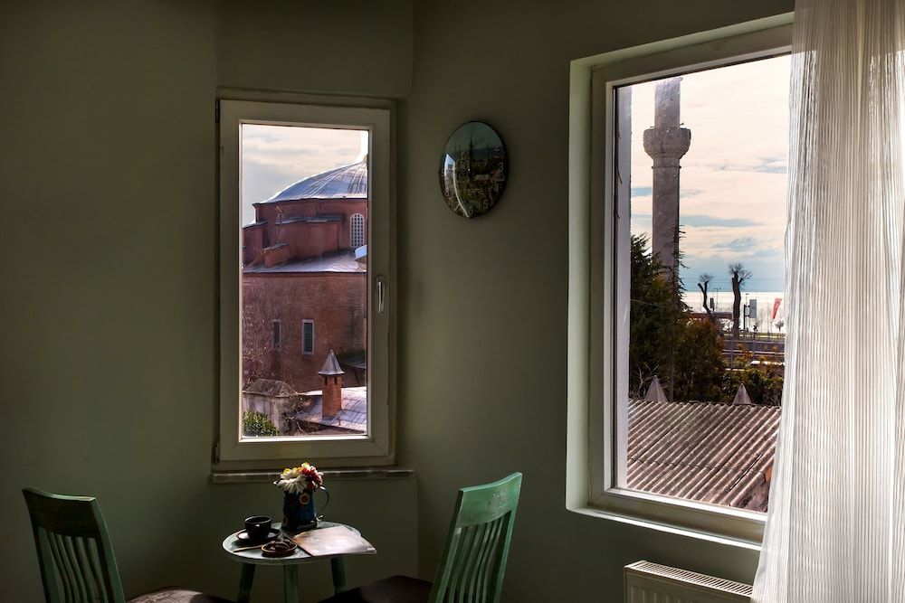 undefined Sofia Corner Hotel 4