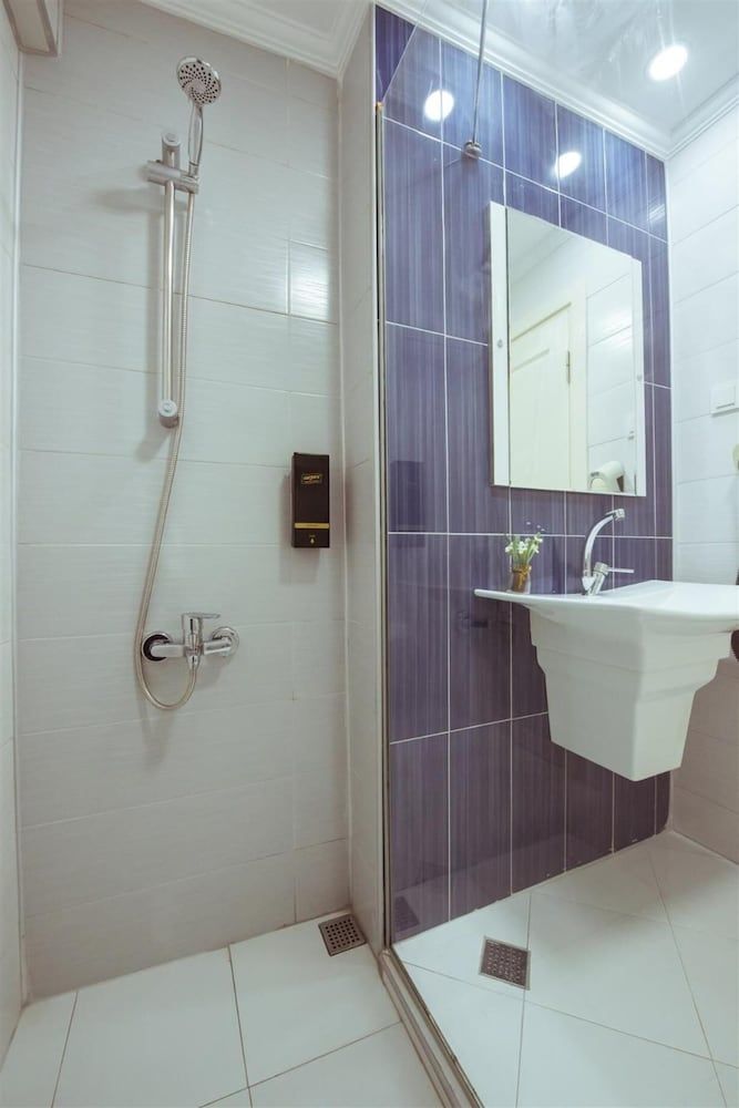 Ibrahim Bey Hotel Standard Triple Room 7