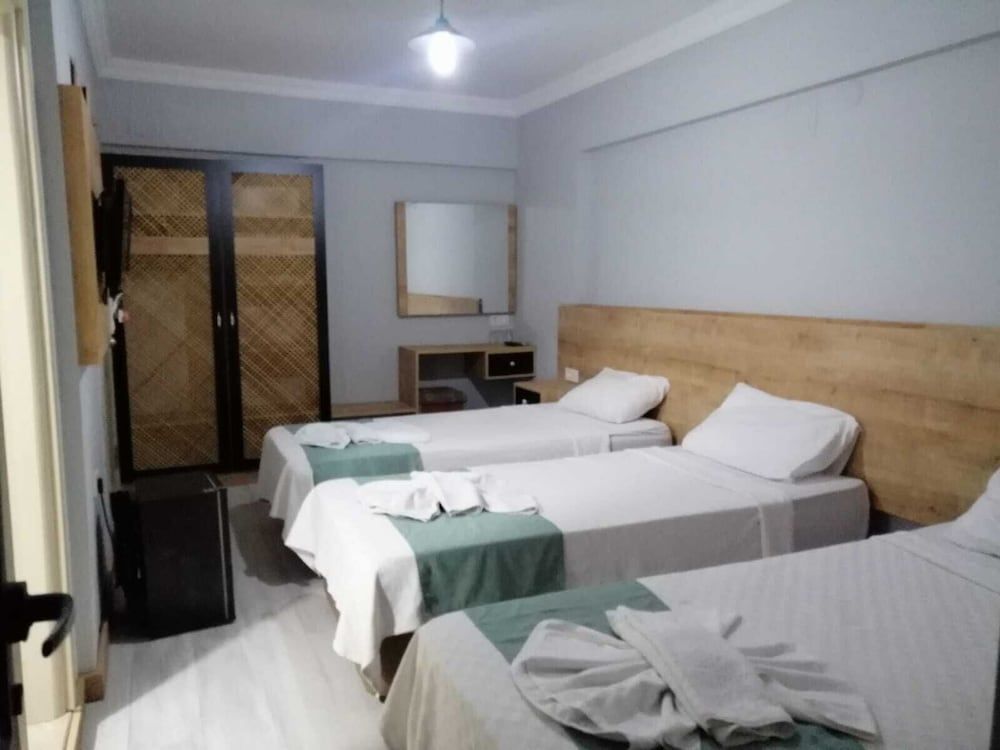 Ibrahim Bey Hotel Standard Triple Room 3