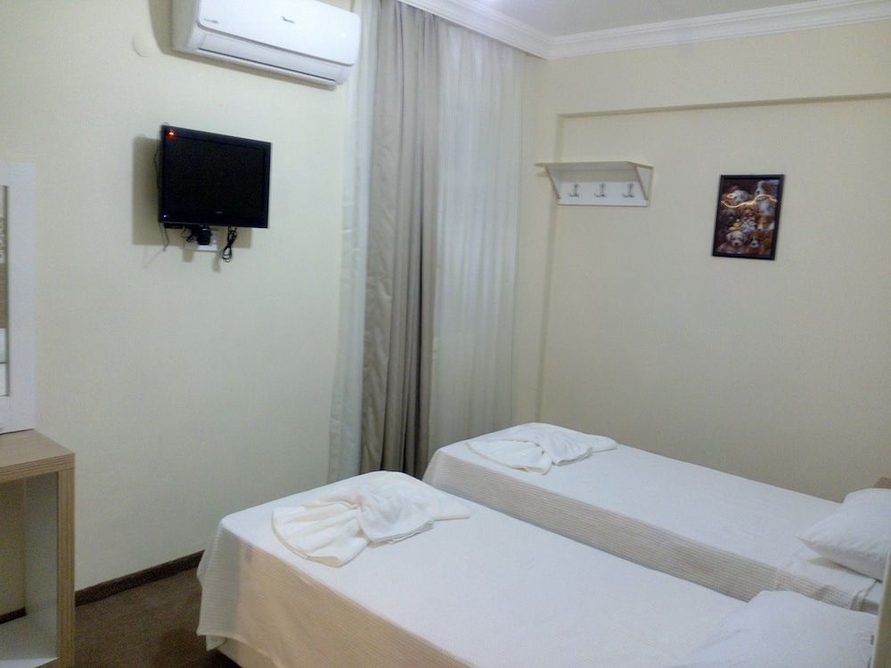 Nicea Hotel Standard Twin Room, 2 Twin Beds, Balcony, Garden View