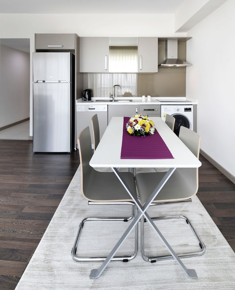 undefined Prime Suites 9