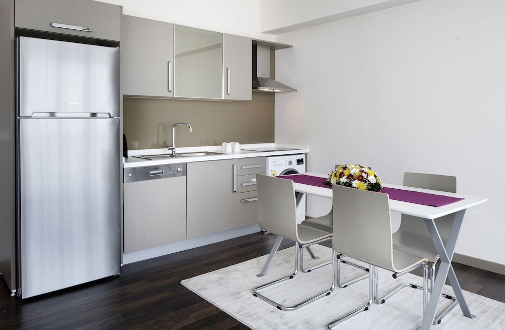 undefined Prime Suites 3