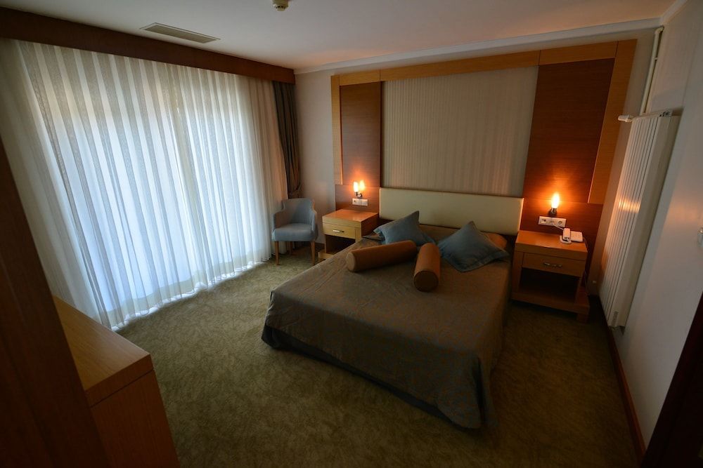 Buyuk Anadolu Eregli Hotel Deluxe Single Room 2