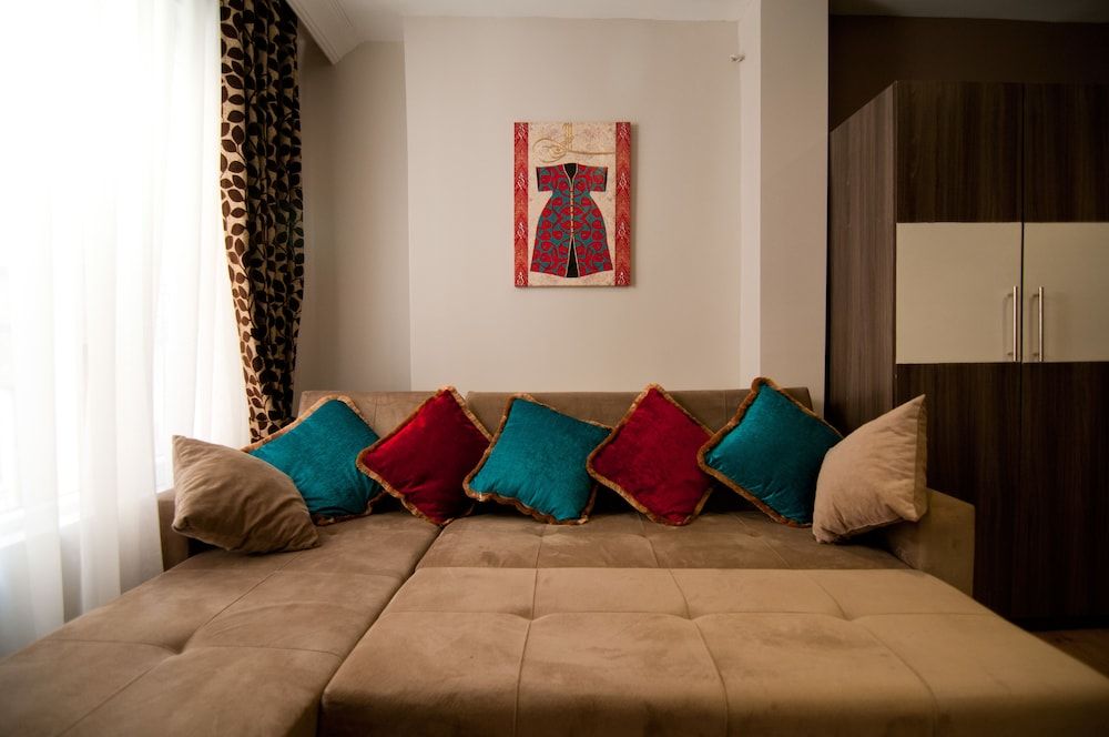 Kamondo Apartments Family Apartment 8