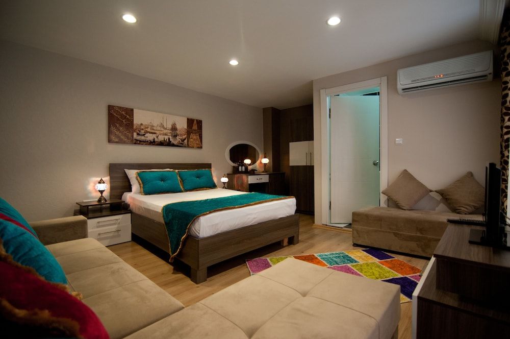 undefined Kamondo Apartments