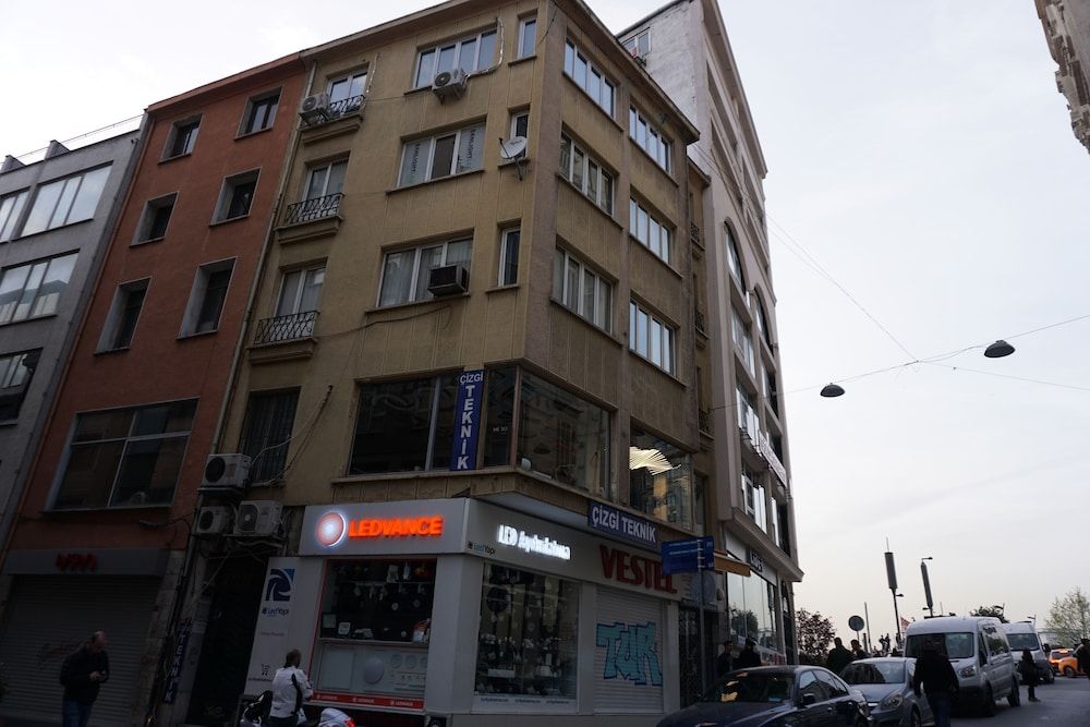 undefined Kamondo Apartments 4