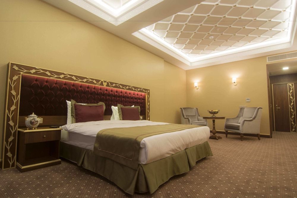 MB Deluxe Hotel Standard Double or Twin Room, 1 Bedroom