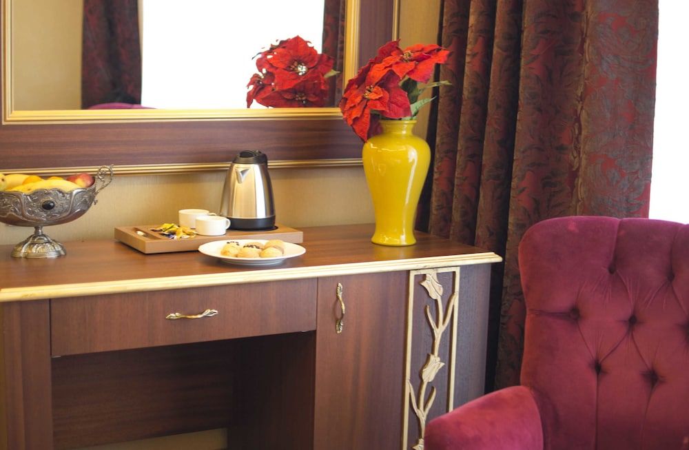 MB Deluxe Hotel Standard Double or Twin Room, 1 Bedroom 12