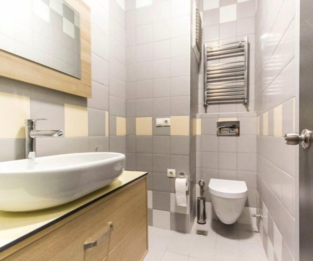 Birru Suites Studio 11