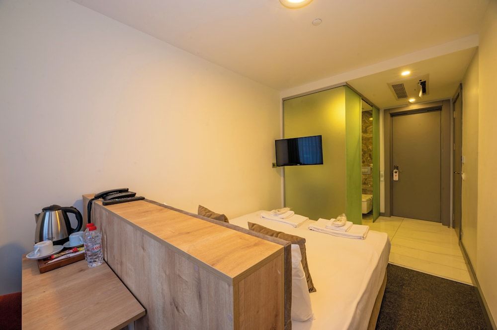 Hotel V Plus Taksim Economy Double Room 8