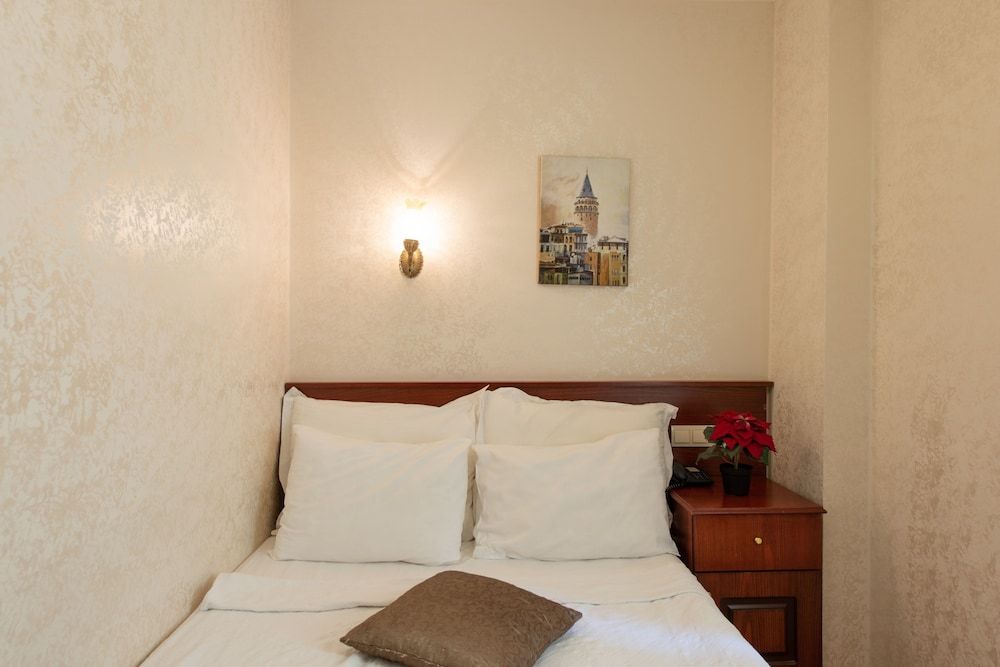 Sultanahmet Cesme Hotel Economy Double Room 16